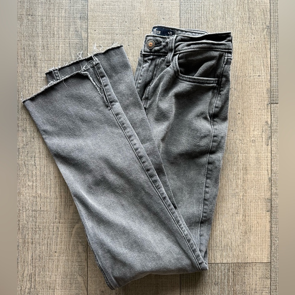 90s style high rise hollister jeans size 25